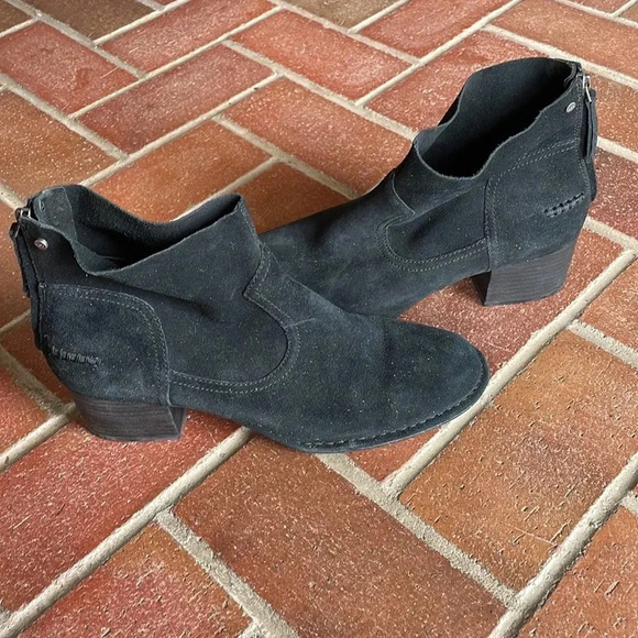 Black Ugg Bandara Suede Ankle Boot 10 - Picture 7 of 7